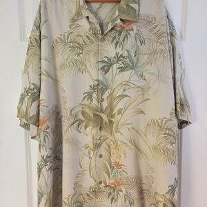 Tommy Bahama Cream and Green Silk Size 3XB Shirt Weight Loss Cleanout